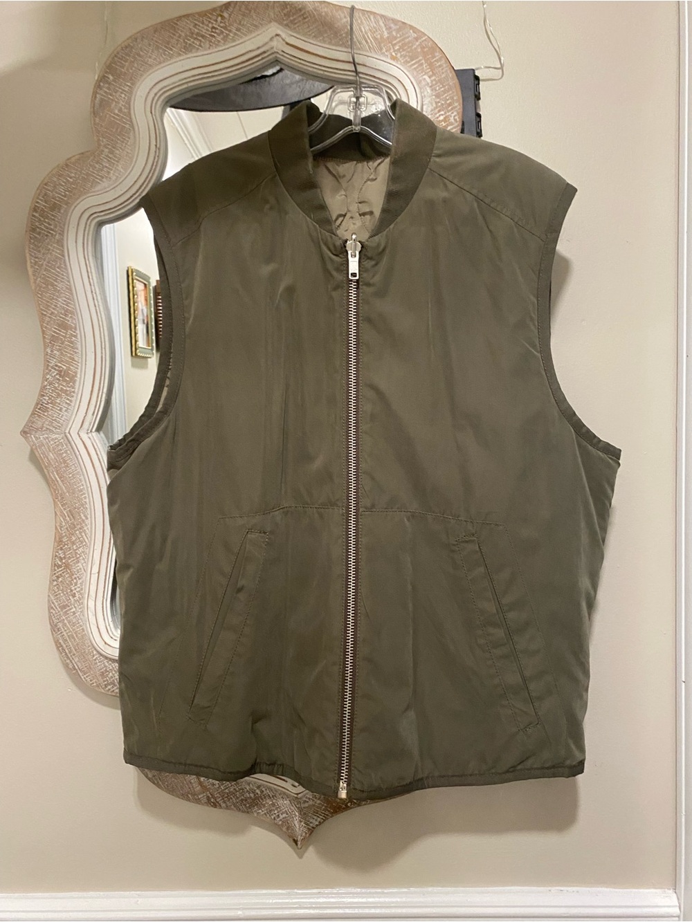 Abercrombie & Fitch Men's Olive Zip-Front Vest